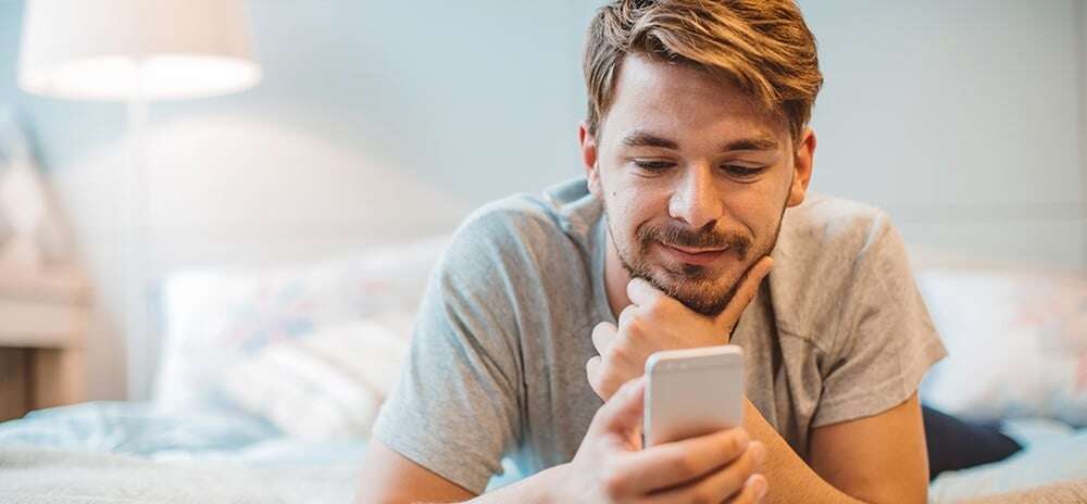 EdenSleep_Blog_SmartPhone_Sleep-1